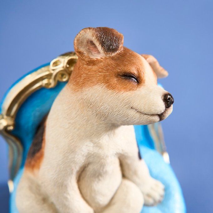 CHIEN SUR FAUTEUIL - WERNS DECO