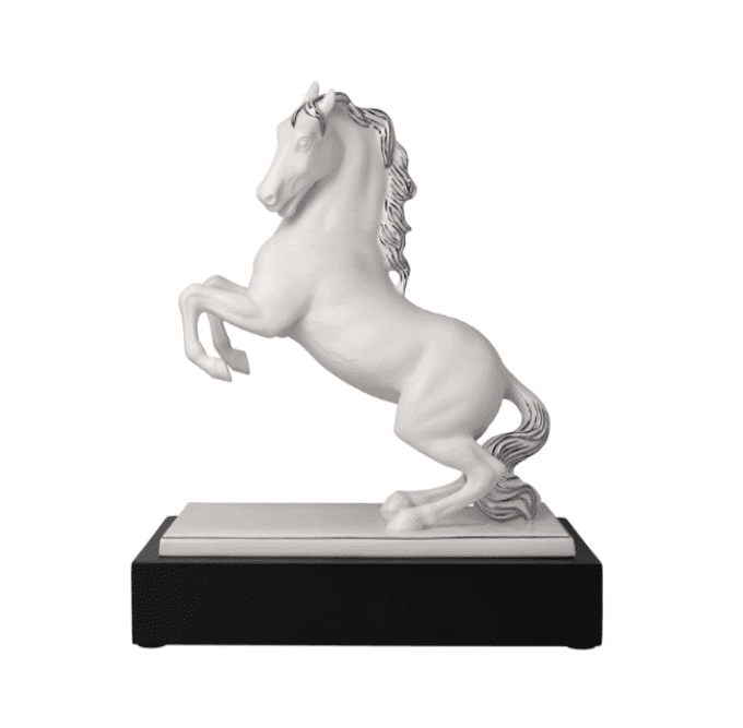 sculpture-cheval-porcelaine-blanche-argent