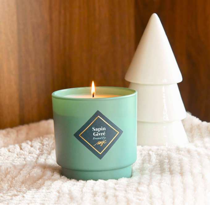 BOUGIE  SAPIN GIVRÉ 180G - MY JOLIE CANDLE  