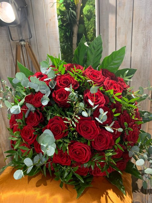 Bouquet de roses rouges - BY L'OTANTIQUE  